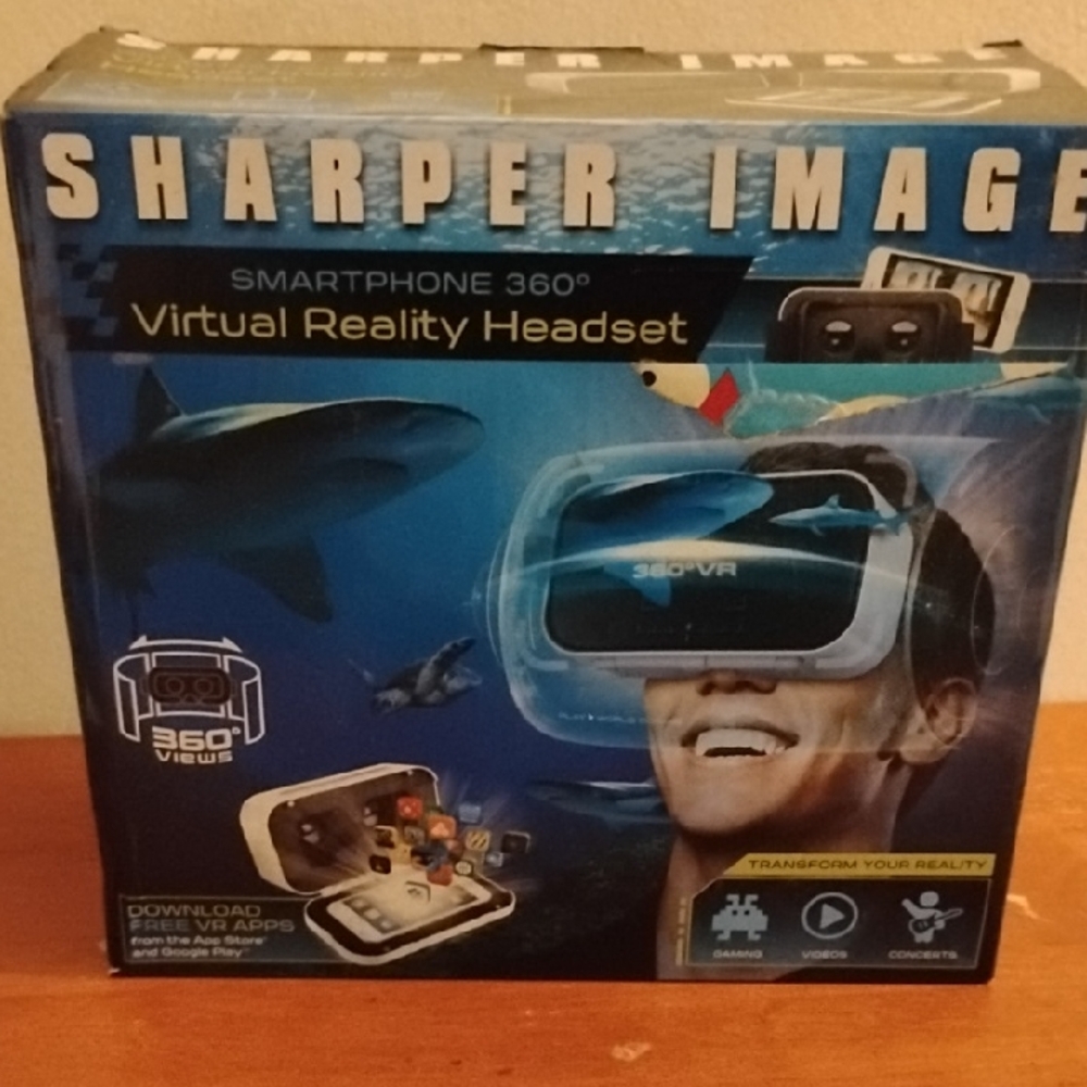 Sharper Image Smartphone 360° VR Headset - Black and Blue